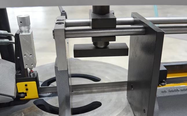 Pásová píla BOMAR Ergonomic 320.258 DGH Pásová píla BOMAR Ergonomic 320.258 DGH